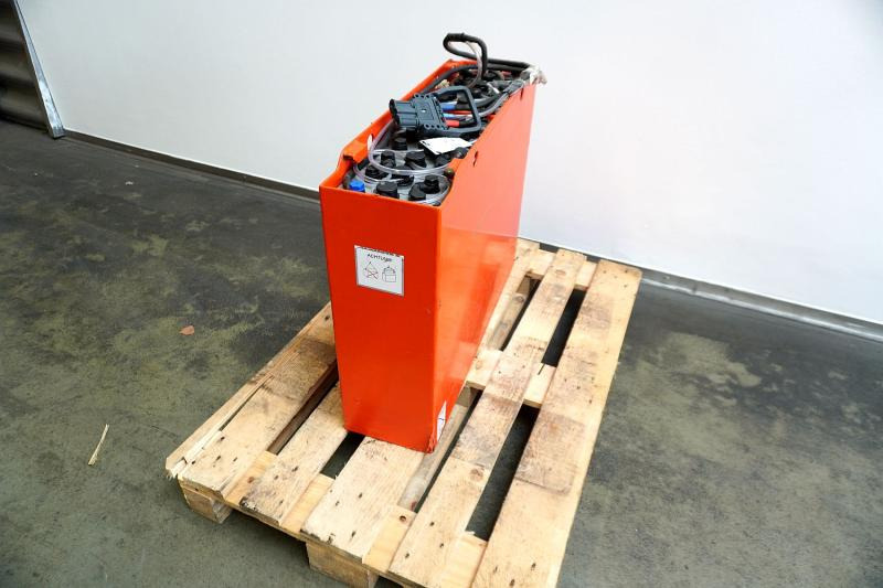 GRUMA 24 Volt 3 PzS 375 Ah - Battery: picture 2 GRUMA 24 Volt 3 PzS 375 Ah - Battery: picture 2