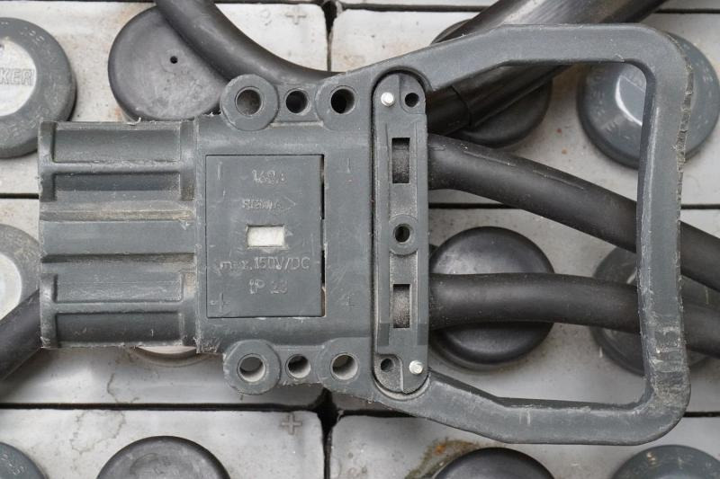 GRUMA 24 Volt 3 PzV 330 Ah - Battery: picture 4 GRUMA 24 Volt 3 PzV 330 Ah - Battery: picture 4