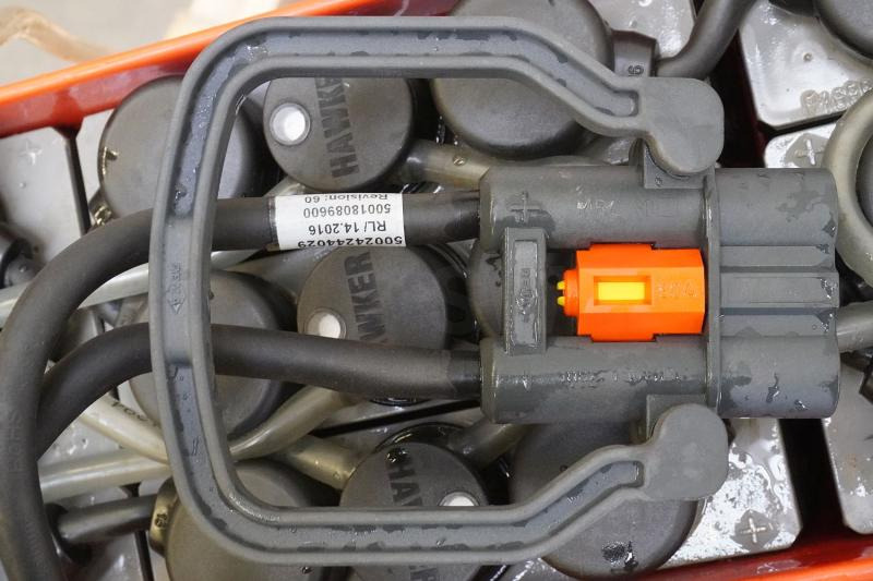 HAWKER 24 Volt 2 PzB 200 Ah - Battery: picture 4 HAWKER 24 Volt 2 PzB 200 Ah - Battery: picture 4