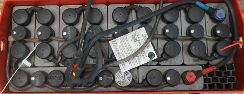 HAWKER 24 Volt 3 PzB 225 Ah - Battery: picture 3 HAWKER 24 Volt 3 PzB 225 Ah - Battery: picture 3