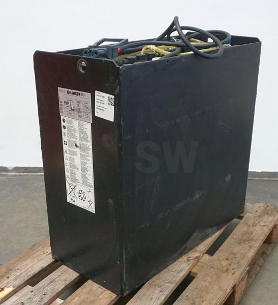 HAWKER 24 Volt 6 PzS 930 Ah - Battery: picture 1 HAWKER 24 Volt 6 PzS 930 Ah - Battery: picture 1