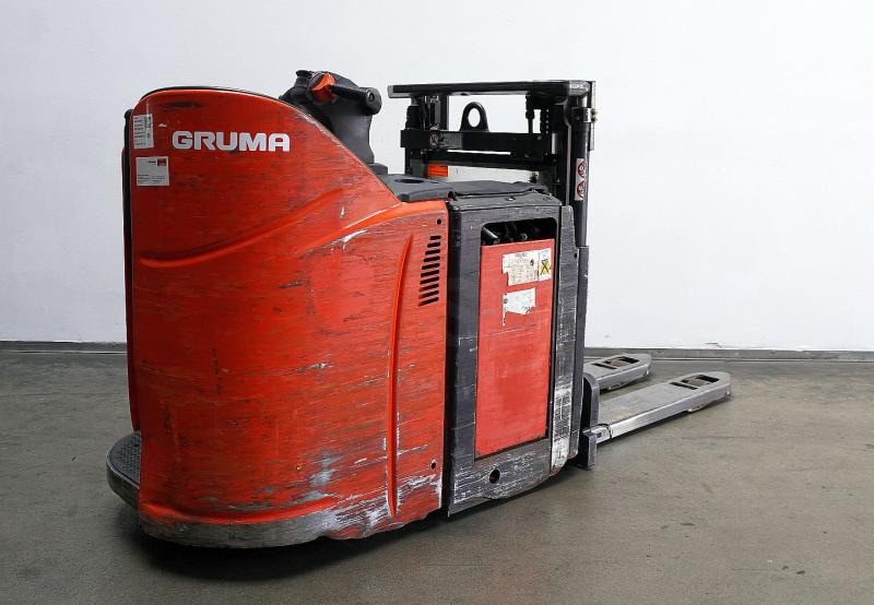 Linde D 12 HP SP 133 - Stacker: picture 1 Linde D 12 HP SP 133 - Stacker: picture 1