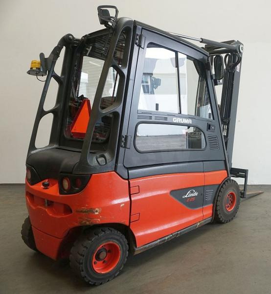 Linde E 25 L 387 - Electric forklift: picture 2 Linde E 25 L 387 - Electric forklift: picture 2