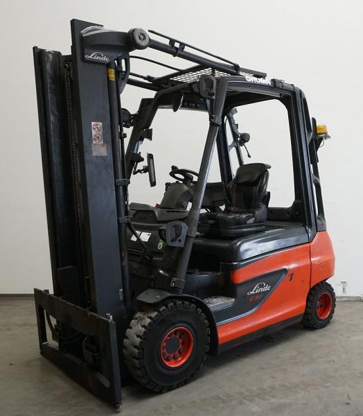Linde E 30 387 - Electric forklift: picture 1 Linde E 30 387 - Electric forklift: picture 1
