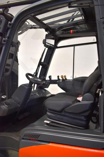 Linde E 30/600 H 1252 - Electric forklift: picture 3 Linde E 30/600 H 1252 - Electric forklift: picture 3