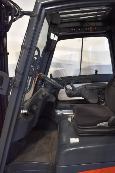 Linde E 30/600 H 387 - Electric forklift: picture 3 Linde E 30/600 H 387 - Electric forklift: picture 3