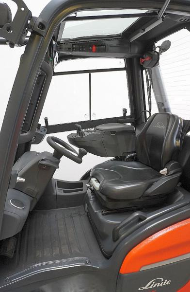 Linde H 25 D 1202 - Diesel forklift: picture 3 Linde H 25 D 1202 - Diesel forklift: picture 3