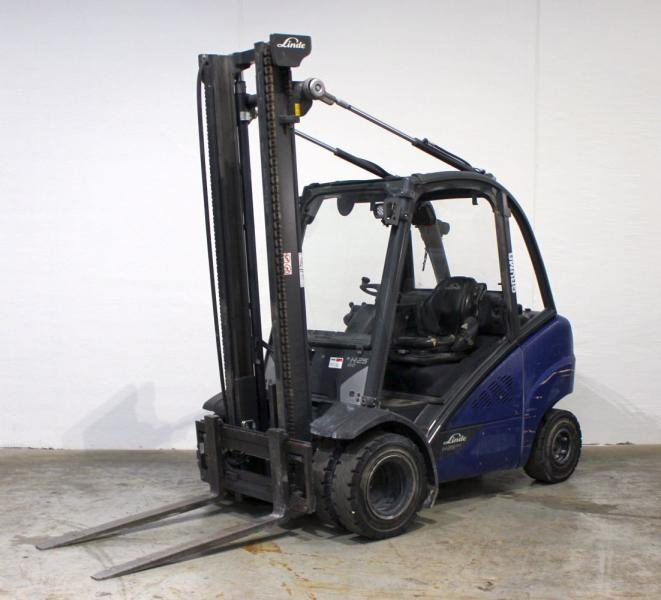 Linde H 25 D/600 (3A) EVO 393-02 - Diesel forklift: picture 1 Linde H 25 D/600 (3A) EVO 393-02 - Diesel forklift: picture 1