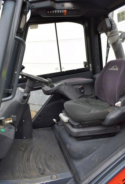 Linde H 30 D 393 - Diesel forklift: picture 3 Linde H 30 D 393 - Diesel forklift: picture 3