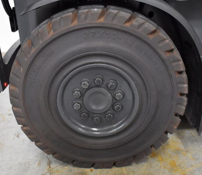 Linde H 30 T 1202-01 - LPG forklift: picture 5 Linde H 30 T 1202-01 - LPG forklift: picture 5