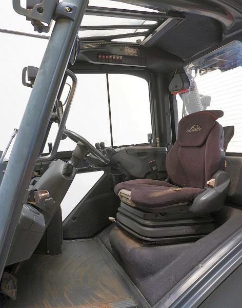 Linde H 35 T EVO 393-02 - LPG forklift: picture 3 Linde H 35 T EVO 393-02 - LPG forklift: picture 3