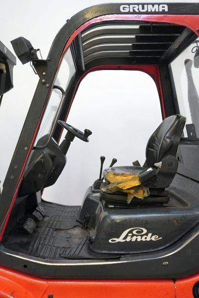 Linde H 45 D/600 352-04 - Diesel forklift: picture 3 Linde H 45 D/600 352-04 - Diesel forklift: picture 3