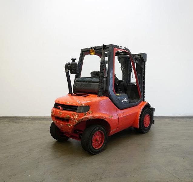 Linde H 45 D/600 352-04 - Diesel forklift: picture 2 Linde H 45 D/600 352-04 - Diesel forklift: picture 2