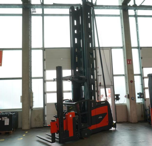 Linde K-Schwenkschubgabel 011 - Order picker: picture 1 Linde K-Schwenkschubgabel 011 - Order picker: picture 1