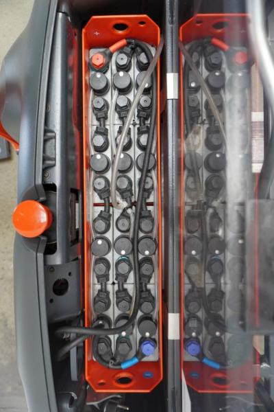 Linde L 12 1172 - Stacker: picture 4 Linde L 12 1172 - Stacker: picture 4