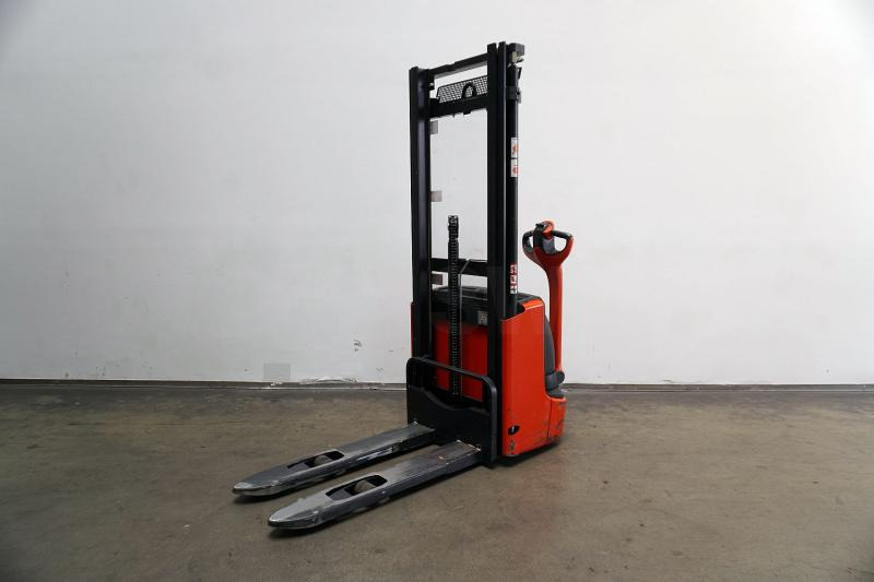 Linde L 12 1172 - Stacker: picture 2 Linde L 12 1172 - Stacker: picture 2