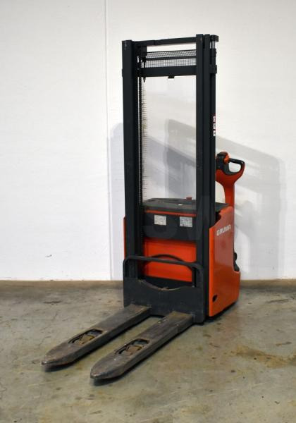 Linde L 12 i 1172 - Stacker: picture 2 Linde L 12 i 1172 - Stacker: picture 2
