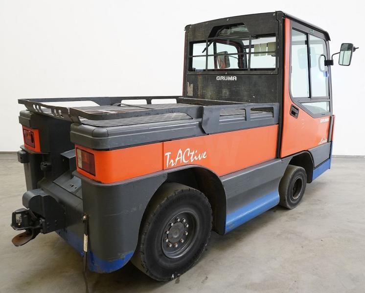 Linde P 250 127 - Tow tractor: picture 2 Linde P 250 127 - Tow tractor: picture 2
