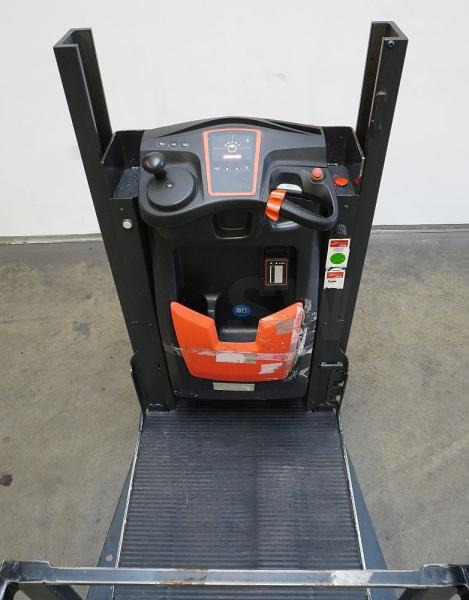 Linde V 10 5212 - Order picker: picture 3 Linde V 10 5212 - Order picker: picture 3