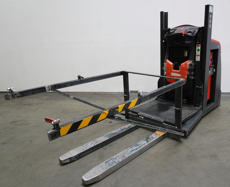 Linde V 10 5212 - Order picker: picture 2 Linde V 10 5212 - Order picker: picture 2