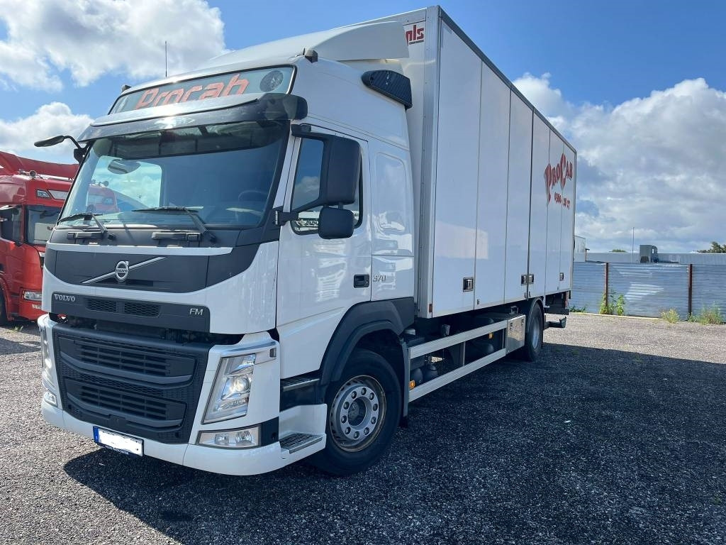 Volvo FM 370 SERIE NR 3722 - Box truck: picture 1 Volvo FM 370 SERIE NR 3722 - Box truck: picture 1