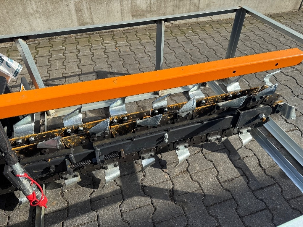 Wolverine TRC 12 -48 H - Trencher: picture 3 Wolverine TRC 12 -48 H - Trencher: picture 3