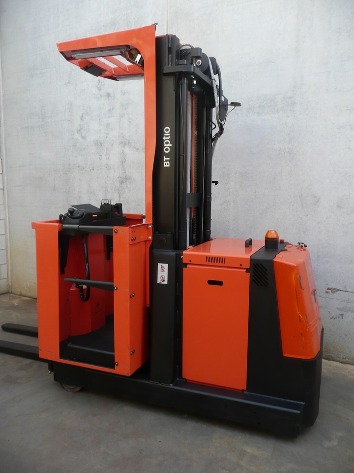 BT OME 100M - Order picker: picture 4 BT OME 100M - Order picker: picture 4