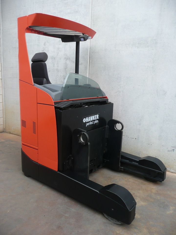 BT RRE 200 E - Reach truck: picture 1 BT RRE 200 E - Reach truck: picture 1