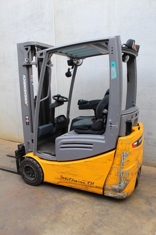 Jungheinrich EFG 218k 480 DZ LI-ION - Electric forklift: picture 4 Jungheinrich EFG 218k 480 DZ LI-ION - Electric forklift: picture 4