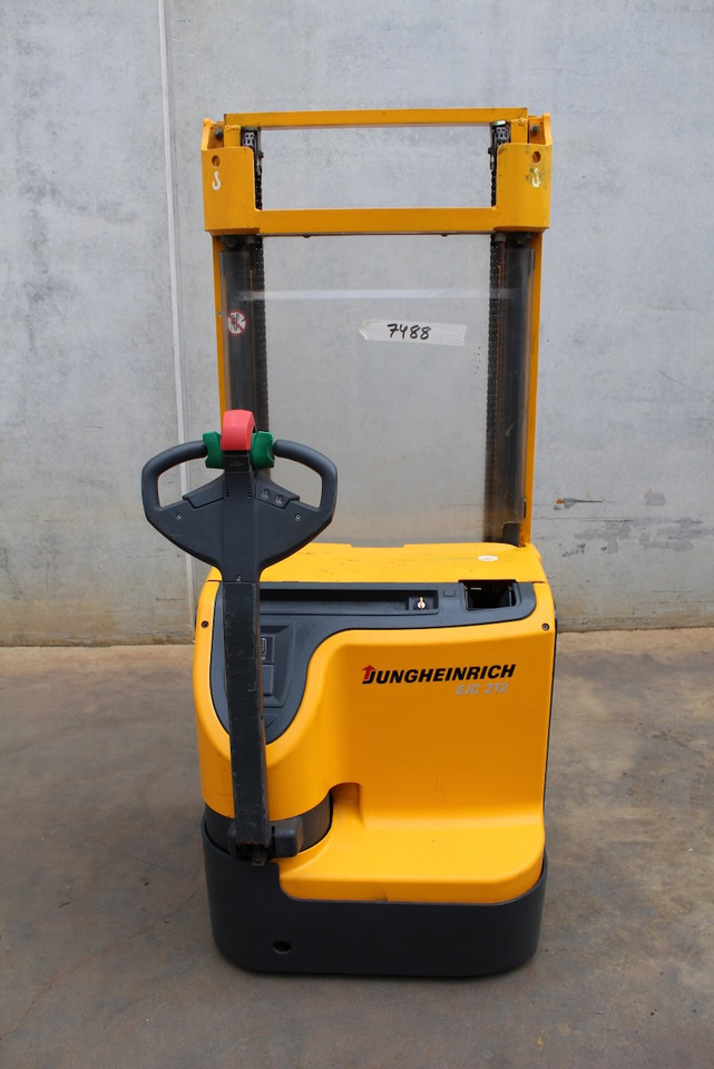 Jungheinrich EJC 212 330 ZT - Stacker: picture 5 Jungheinrich EJC 212 330 ZT - Stacker: picture 5