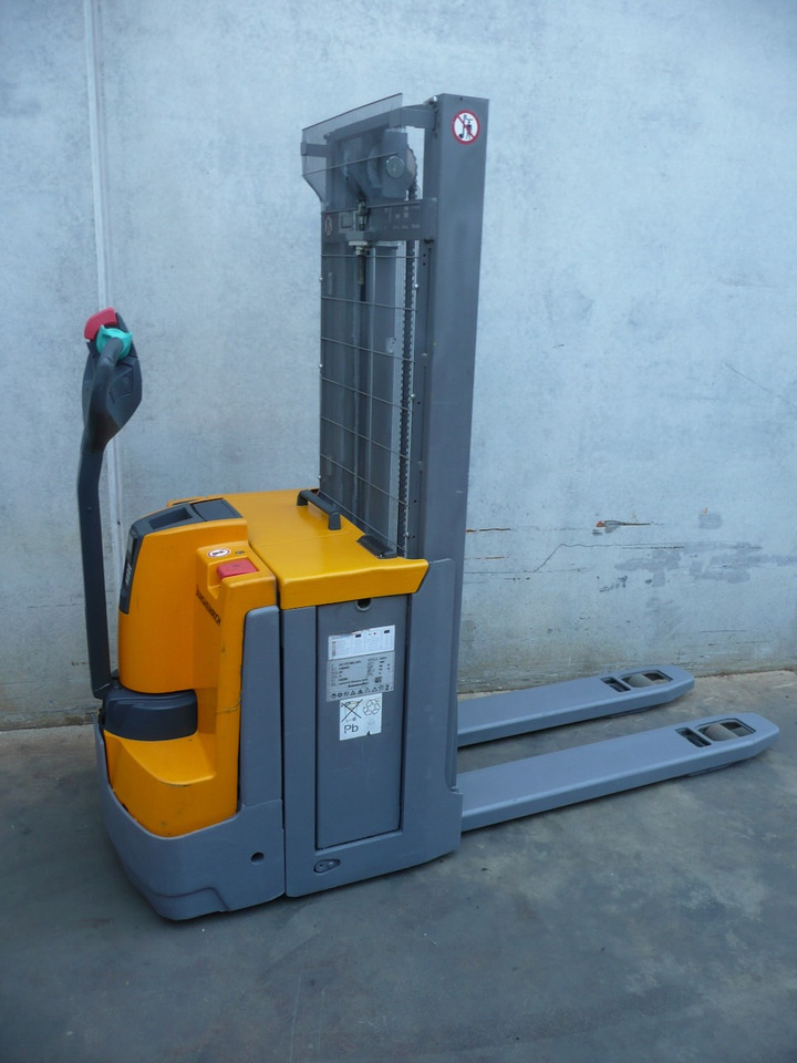 Jungheinrich EJD 220 256 ZT - Stacker: picture 3 Jungheinrich EJD 220 256 ZT - Stacker: picture 3