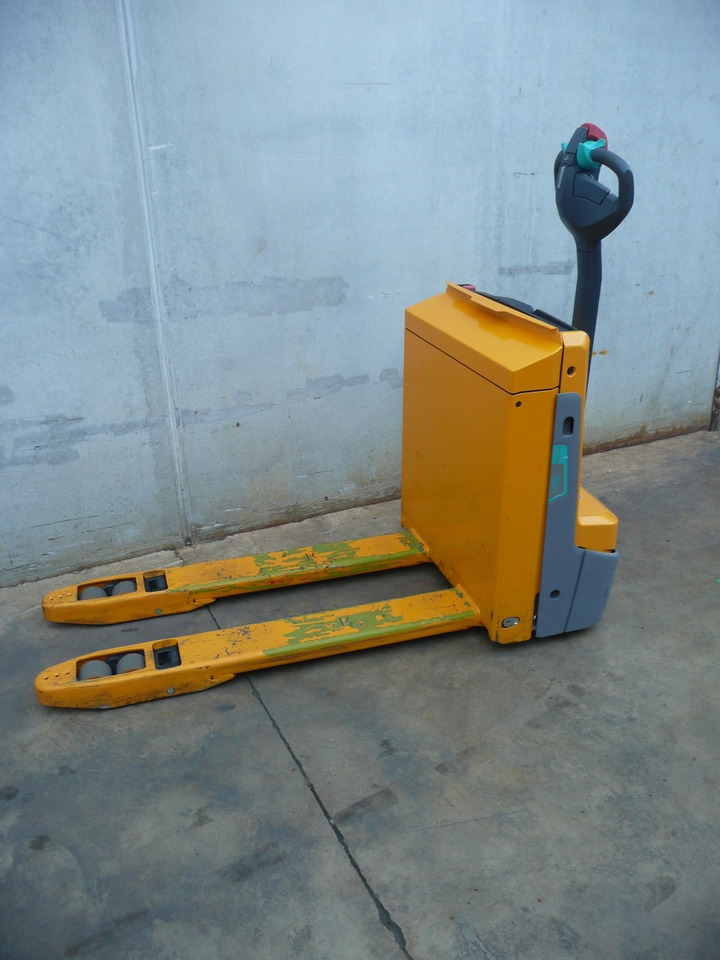 Jungheinrich EJE 116i LI-ION - Pallet truck: picture 2 Jungheinrich EJE 116i LI-ION - Pallet truck: picture 2