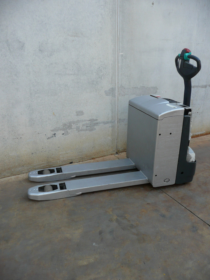 Jungheinrich EJE 120 - Pallet truck: picture 2 Jungheinrich EJE 120 - Pallet truck: picture 2