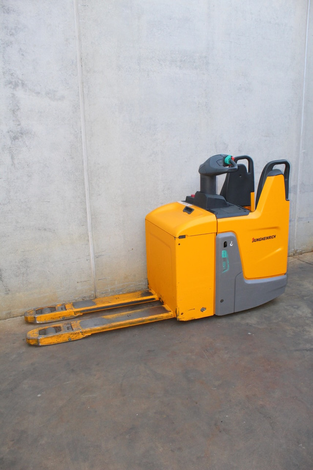 Jungheinrich ERE 120 LI-ION - Pallet truck: picture 2 Jungheinrich ERE 120 LI-ION - Pallet truck: picture 2