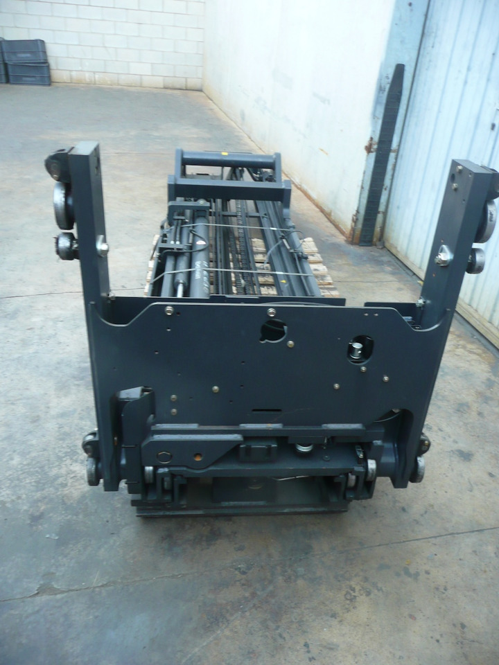 Jungheinrich EZS 350 - Tow tractor: picture 5 Jungheinrich EZS 350 - Tow tractor: picture 5