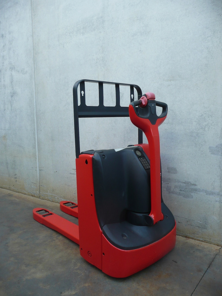 Linde T 16 - Pallet truck: picture 1 Linde T 16 - Pallet truck: picture 1
