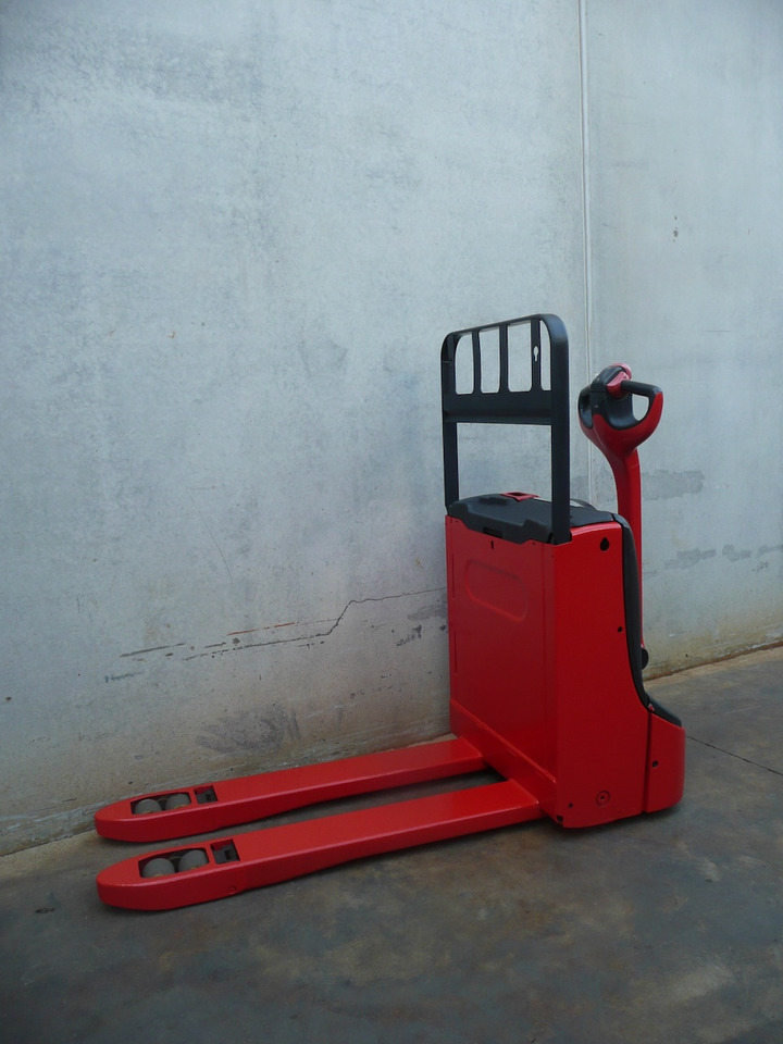 Linde T 16 - Pallet truck: picture 2 Linde T 16 - Pallet truck: picture 2