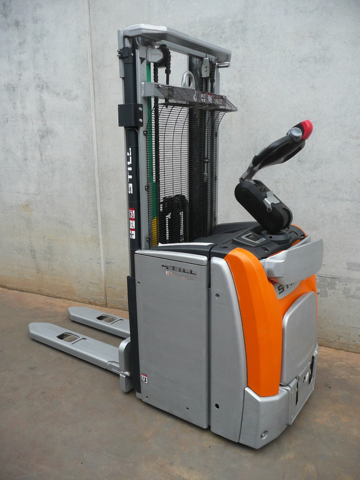 Still EXV-SF16 - Stacker: picture 1 Still EXV-SF16 - Stacker: picture 1