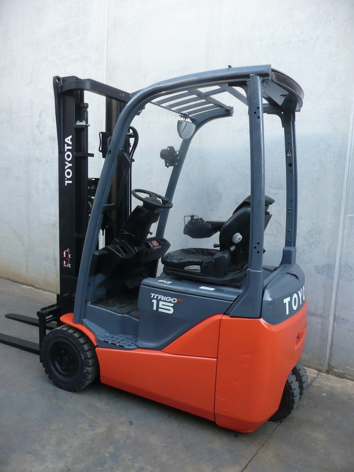 Toyota 8FBE15T - Electric forklift: picture 4 Toyota 8FBE15T - Electric forklift: picture 4