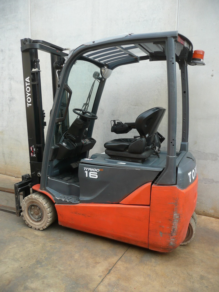 Toyota 8FBE16T - Electric forklift: picture 4 Toyota 8FBE16T - Electric forklift: picture 4