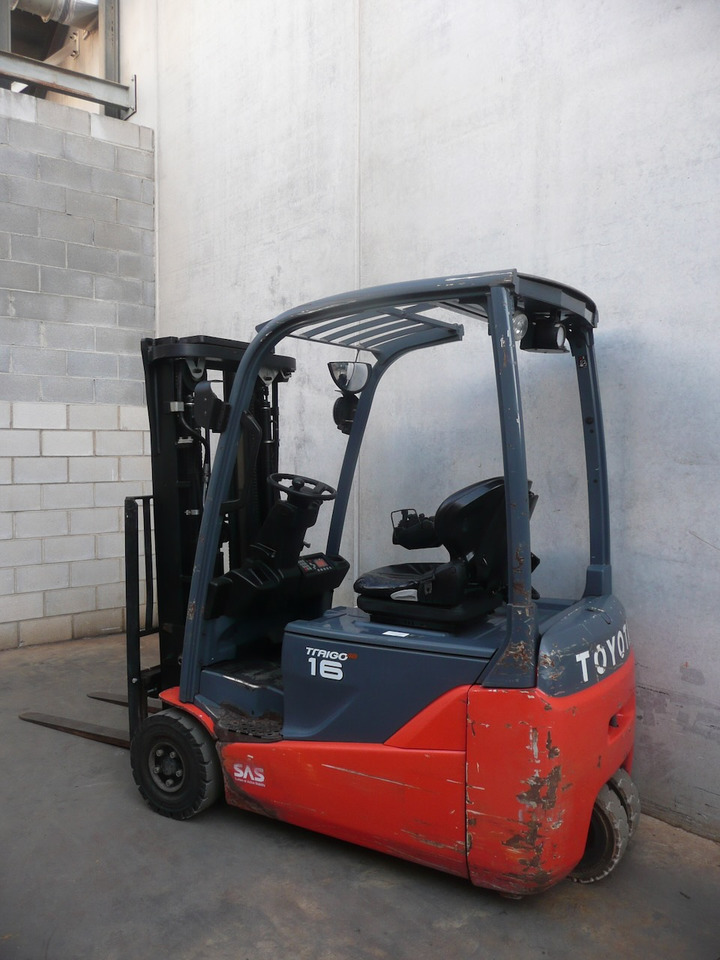 Toyota 8FBE16T - Electric forklift: picture 4 Toyota 8FBE16T - Electric forklift: picture 4