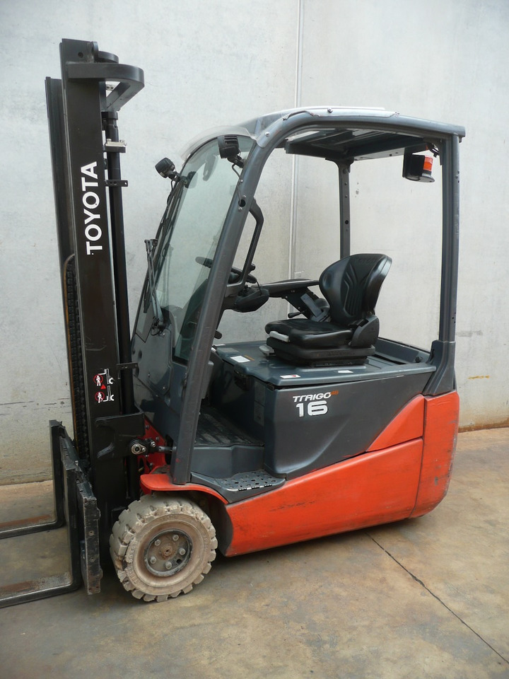 Toyota 8FBE16T - Electric forklift: picture 3 Toyota 8FBE16T - Electric forklift: picture 3