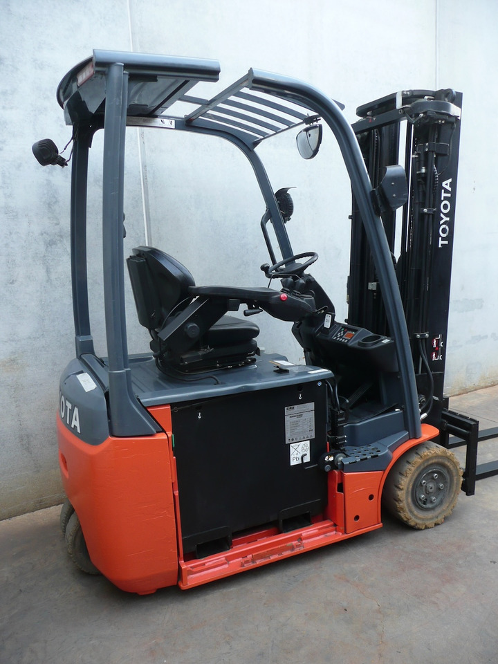 Toyota 8FBE16T - Electric forklift: picture 2 Toyota 8FBE16T - Electric forklift: picture 2