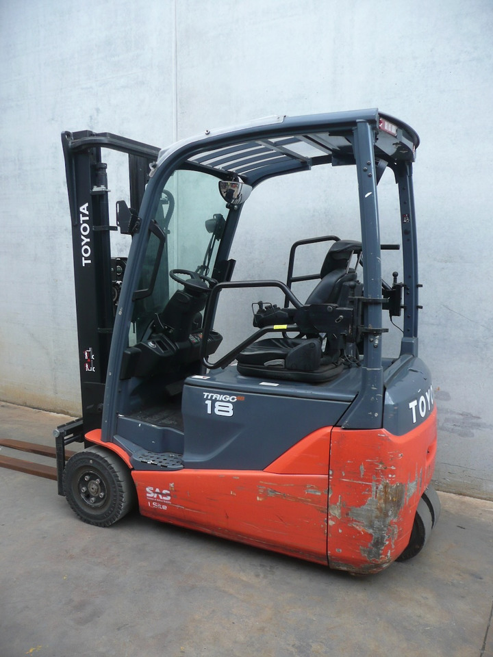 Toyota 8FBE18T - Electric forklift: picture 4 Toyota 8FBE18T - Electric forklift: picture 4