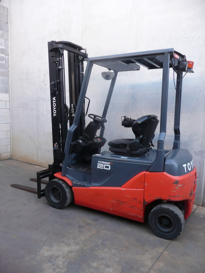 Toyota 8FBM20T - Electric forklift: picture 4 Toyota 8FBM20T - Electric forklift: picture 4