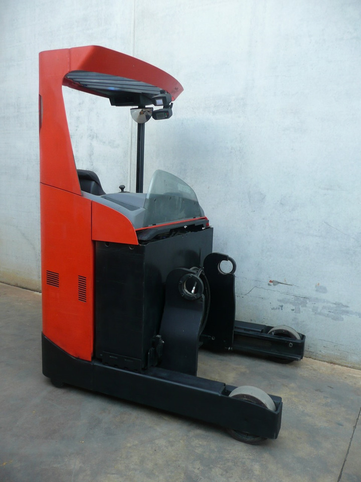 Toyota RRE 160 - Reach truck: picture 4 Toyota RRE 160 - Reach truck: picture 4