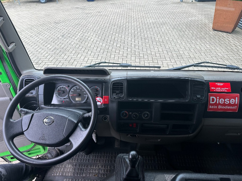 Palfinger P 260 B op Nissan Cabstar - Truck mounted aerial platform: picture 2 Palfinger P 260 B op Nissan Cabstar - Truck mounted aerial platform: picture 2