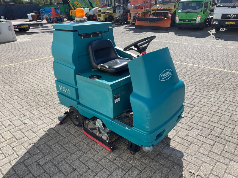 TENNANT 7100 - Road sweeper: picture 4 TENNANT 7100 - Road sweeper: picture 4