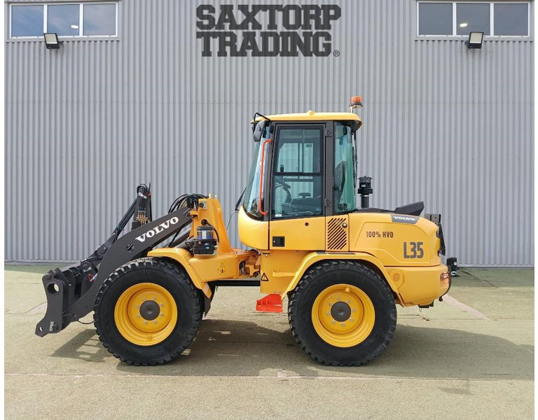 Volvo L35HT +Vikplog + Sandspridarskopa + skopa + Hydr G - Skid steer loader: picture 3 Volvo L35HT +Vikplog + Sandspridarskopa + skopa + Hydr G - Skid steer loader: picture 3