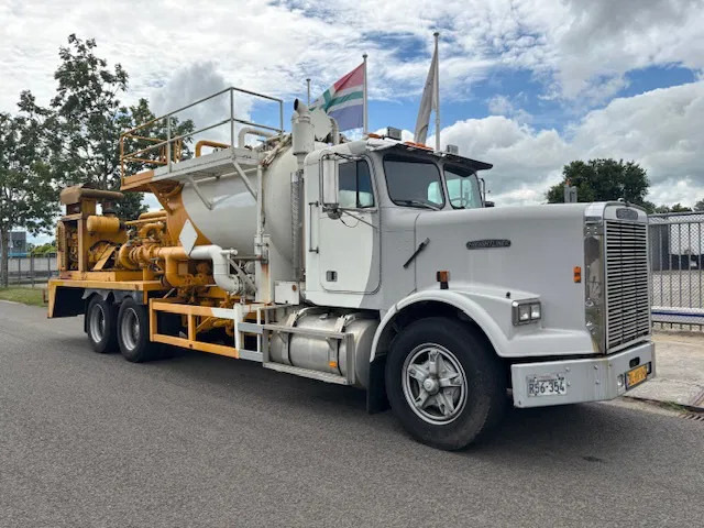 Freightliner 3 AXLE RIGID BODY chassis cabine (levering excl. opbouw) - Cab chassis truck: picture 3 Freightliner 3 AXLE RIGID BODY chassis cabine (levering excl. opbouw) - Cab chassis truck: picture 3
